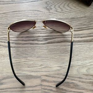 Tory Burch aviator sunglasses (case included)
